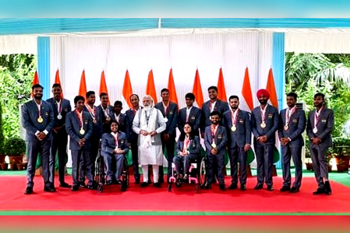 Para Athletes and PM Modi
