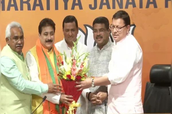 Another blow to Congress in Uttarakhand, MLA Rajkumar joins BJP
