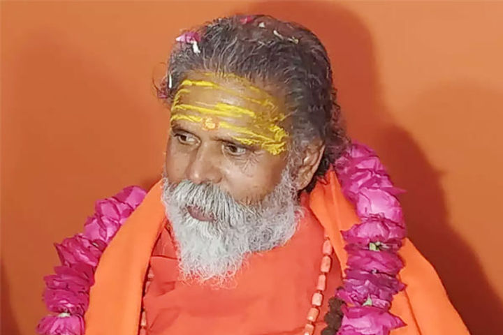 Mahanta Narendra Giri recorded video 