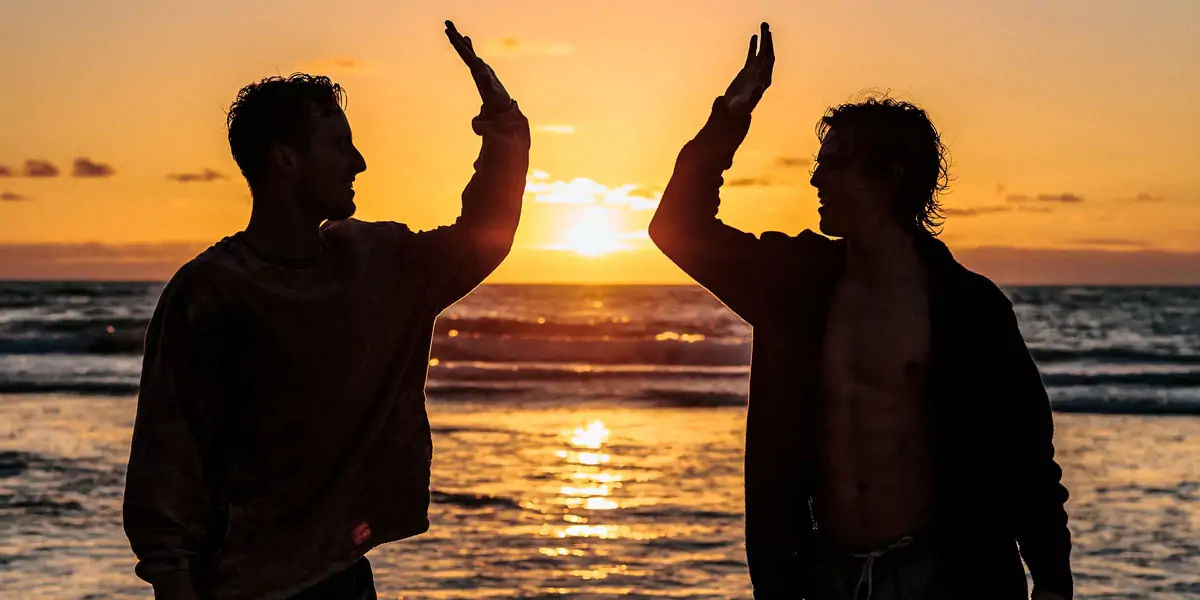 communication, friends, friends facts, facts about friends, friendship facts