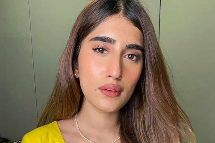 Singer Akasa Singh will now enter Bigg Boss season 15 Singer Akasa Singh will now enter Bigg Boss season 15