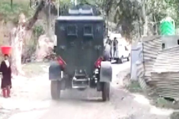 Encounter Breaks Out At Kashwa Area Of Shopian In Jammu And Kashmir Encounter Breaks Out At Kashwa Area Of Shopian In Jammu And Kashmir