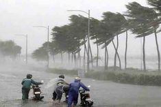 Cyclone Shaheen near Irans Chabahar port