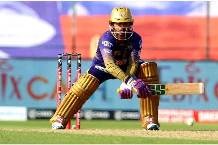 Dinesh Karthik completes 4,000 runs in IPL