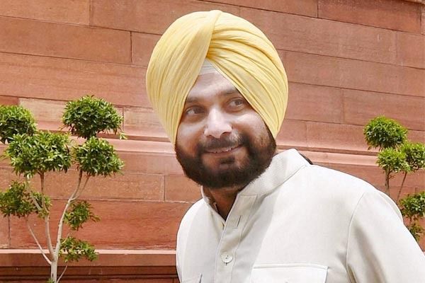 Sidhu will go on hunger strike from today, 5 leaders of Shiromani Akali Dal leave for UP