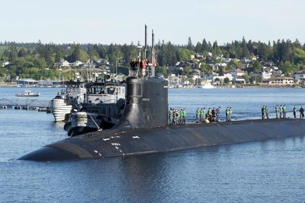 US submarine hits unidentified object