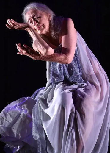 Eileen Kramer, old dancer, old age dancer, 