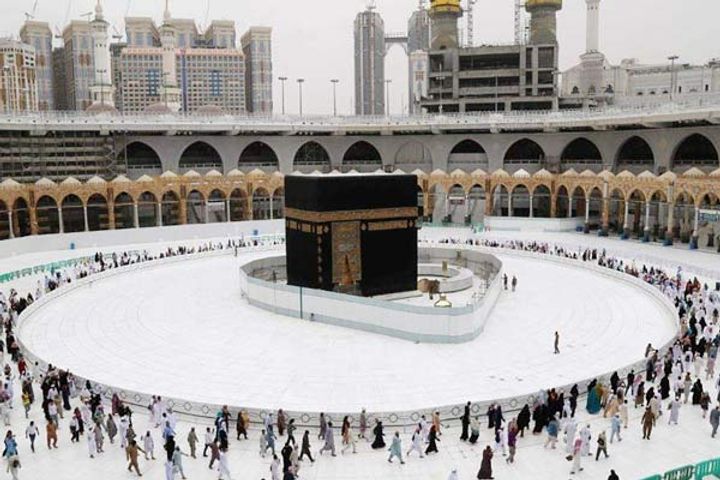 Social distancing in Mecca dropped 