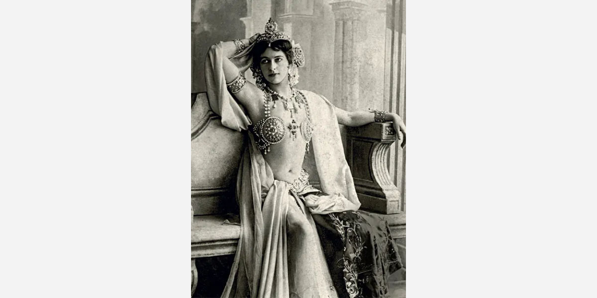 Margaretha Geertuida MacLeod, Mata Hari, exotic dancer, spy