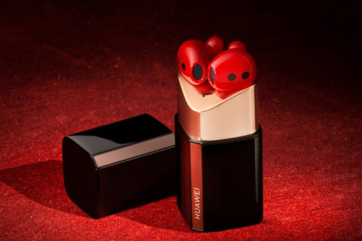 Huawei launches lipstick shaped TWS earbuds Huawei launches lipstick shaped TWS earbuds