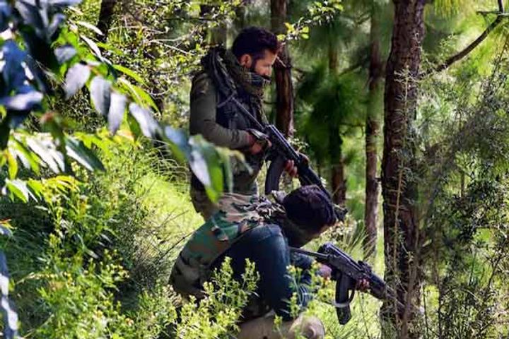 Encounter between terrorists and security forces again today in Nad Khas area in Poonch Encounter between terrorists and security forces again today in Nad Khas area in Poonch