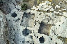 27000 year old wine factory and amazing carvings found in Iraq