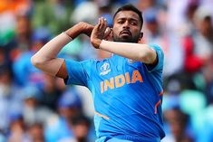 Hardik Pandya bowling