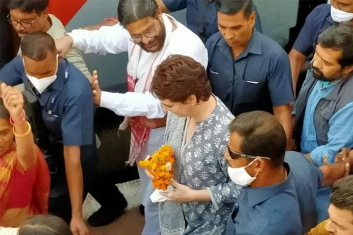 Congress General Secretary Priyanka Gandhi Is Coming To Lalitpur By Sabarmati Express