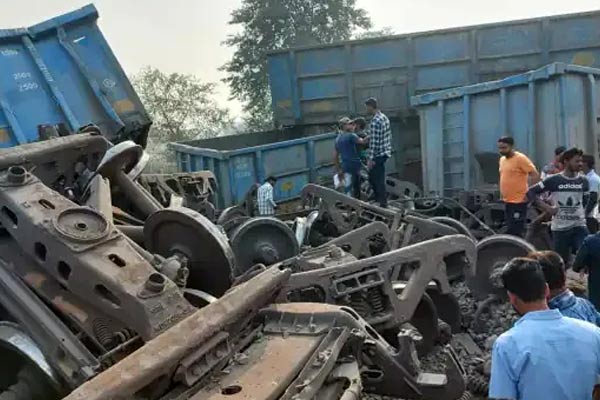 Jaunpur Varanasi Train Accident