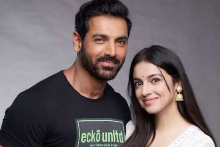 John Abraham and Divya Khosla Kumar John Abraham and Divya Khosla Kumar