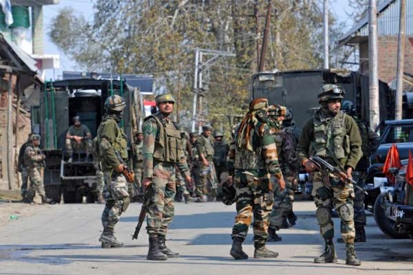 Srinagar Encounter Kashmir Zone Ig Vijay Kumar Said Pakistani Terrorist And One Local From Banihal H