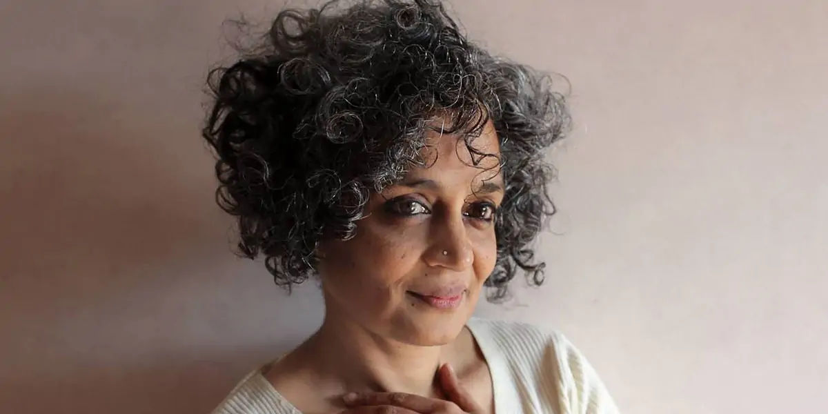 Arundhati Roy, Arundhati Roy about, Arundhati Roy bio, Arundhati Roy facts, Arundhati Roy books 