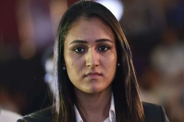 manika batra