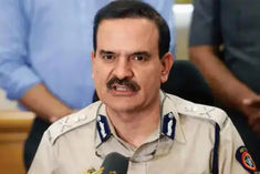 parambir singh destroyed the mobile seized from terrorist ajmal amir kasab