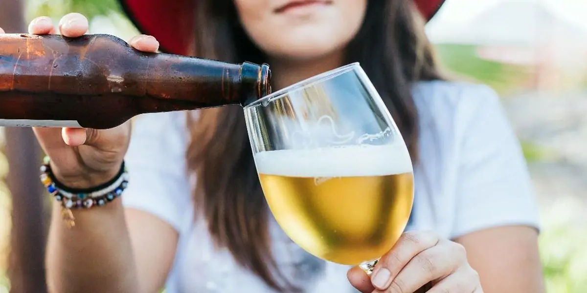 women facts, women sleep, women sleep need, women fact, facts about women , women drinks, women alco