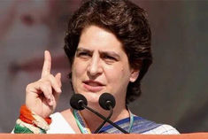 On the day of Priyanka Gandhis visit many Goa Congress leaders resigned and joined another party