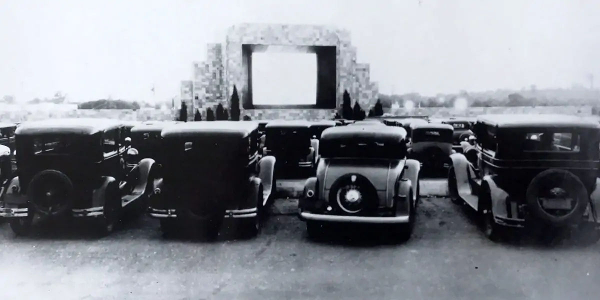 first drive in theatre, drive in theatre facts , drive in theatre