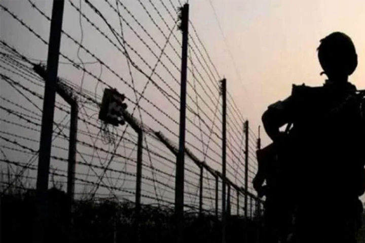 A Pakistani infiltrator was gunned down by the Border Security Force on the IndoPak border in Punjab