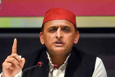 Akhilesh Yadav corona report came negative by phone Yogi asked about his condition