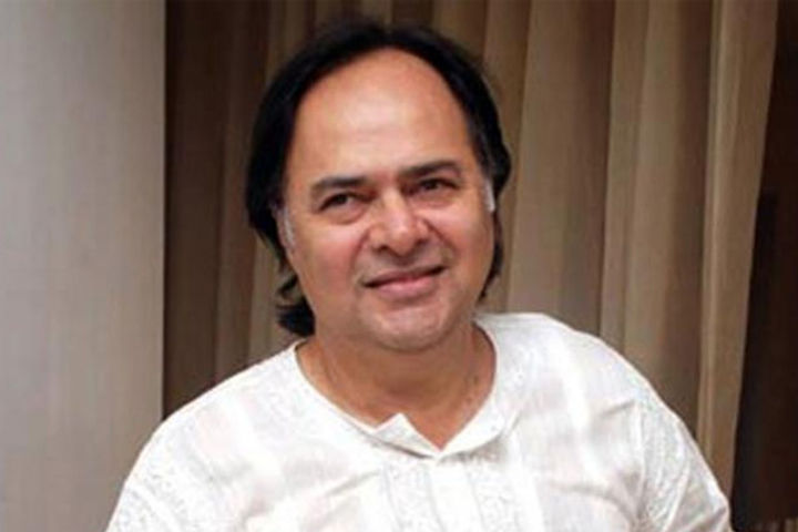 Farooq Sheikh started acting after leaving law, was also an expert in cricket