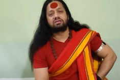 Case registered in Pune against religious leader who used derogatory words for Mahatma Gandhi