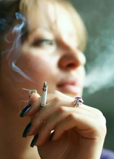 smoking, smoking facts, facts about women, women smoking, women facts