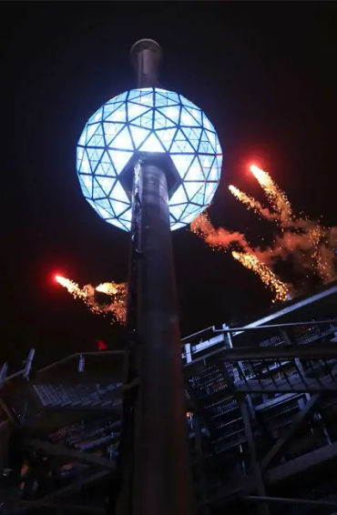 new year facts, new year celebration, new year fireworks 