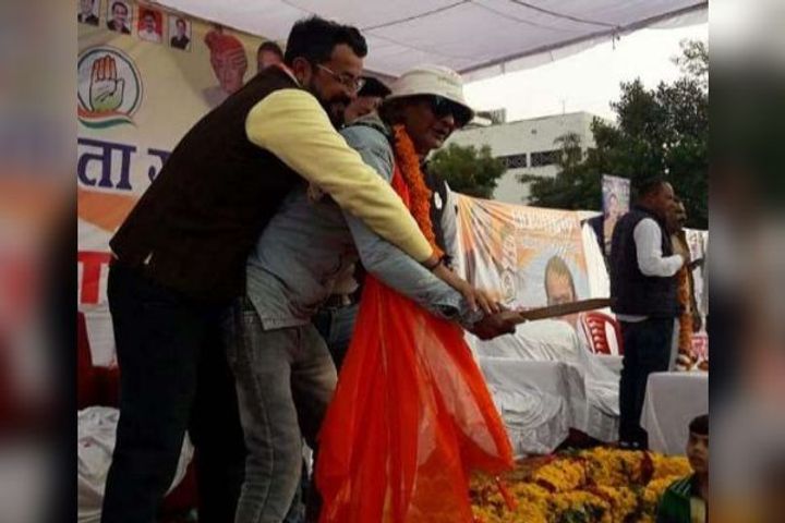 There was a huge lapse in the security of Harish Rawat in Uttarakhand.