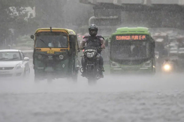 Delhi Witnesses Highest Rainfall for Jan in at Least 13 Years