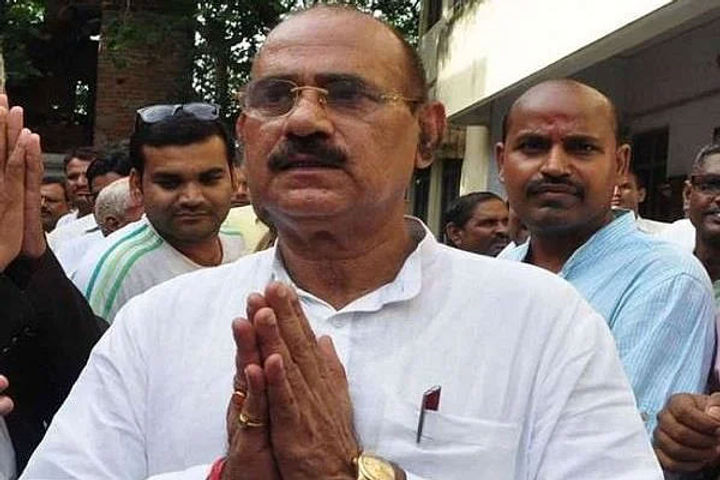 SC dismisses bail plea of ​​UP's Gyanpur MLA Vijay Mishra