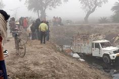 in gonda a pickup full of devotees fell into a ditch 3 killed and 40 injured