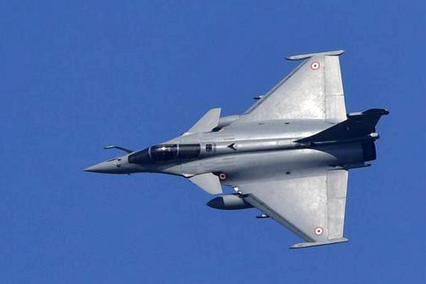 Rafale Aircraft Sea Version Trial Successful Will Be Deployed On INS Vikrant