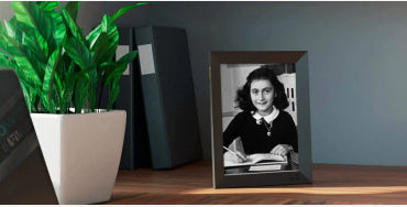 my best friend anne frank book, my best friend anne frank netflix, my best friend anne frank age rat
