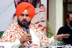 Sidhus target on the high command said  wants a CM who dances on their rhythm
