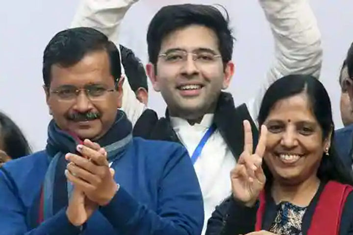 Arvind Kejriwal's wife and daughter will attend Bhagwant Mann's public meeting in Dhuri Arvind Kejriwal's wife and daughter will attend Bhagwant Mann's public meeting in Dhuri