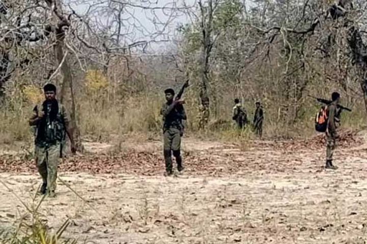 crpf jawan martyred in encounter with naxalites in chhattisgarh