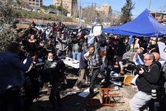 Over 30 injured in clashes with Israeli police in Sheikh Jarrah, East Jerusalem