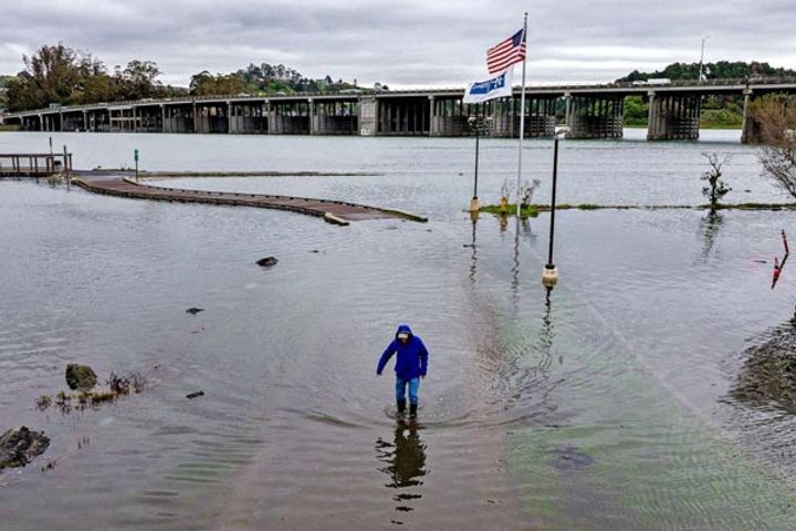 Sea Levels Along US Coastlines To Rise 12 Inches by 2050 Sea Levels Along US Coastlines To Rise 12 Inches by 2050