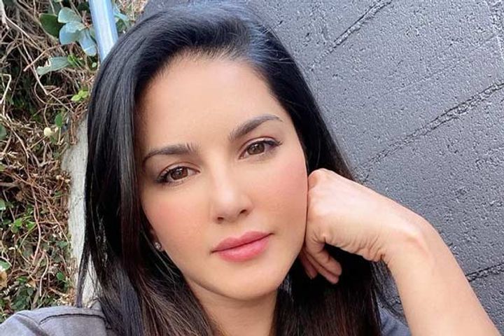 Sunny Leone became a victim of online fraud, loan taken against PAN card