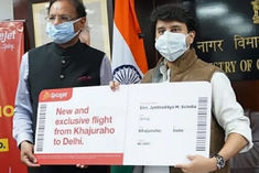 Jyotiraditya scindia flags off spicejet khajuraho delhi flight