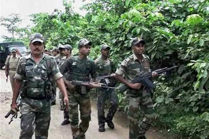 Encounter Between Police and Naxalites In Palamu 