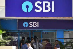 SBI halts transactions with Russian entities for fear of sanctions