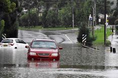 rains lashes Sydney, thousands ordered to evacuate