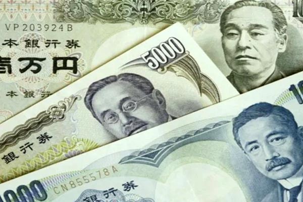 yen hits lowest level against us dollar in five years